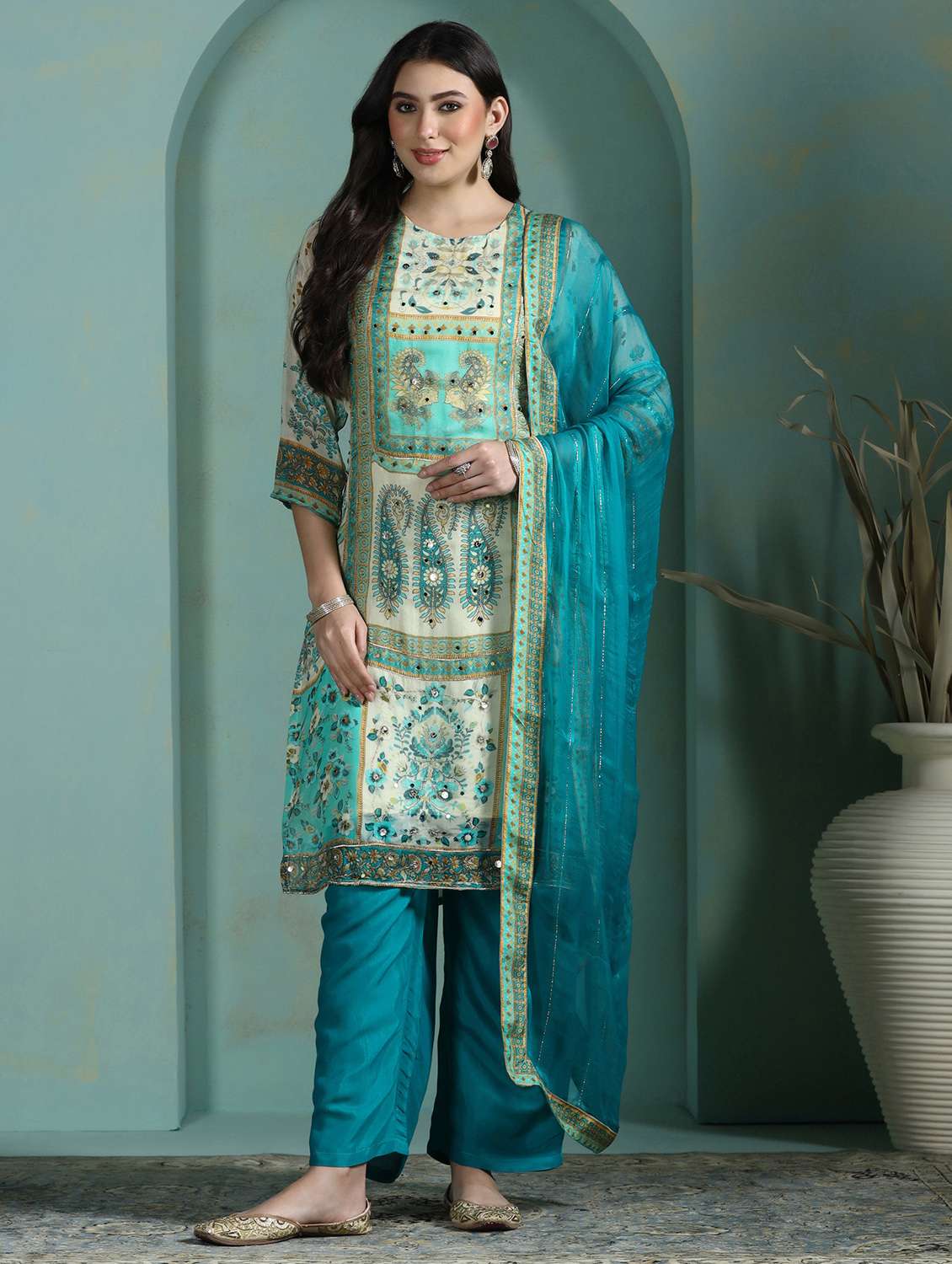 women printed three quarter sleeve kurta pant with dupatta set