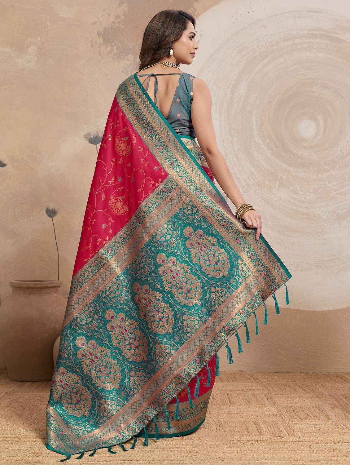 women self design banarasi saree with blouse - 22450342 -  Standard Image - 3