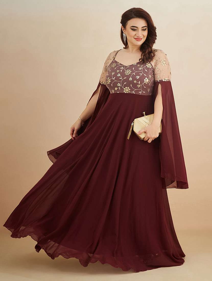 women embroidered sweetheart neck gown