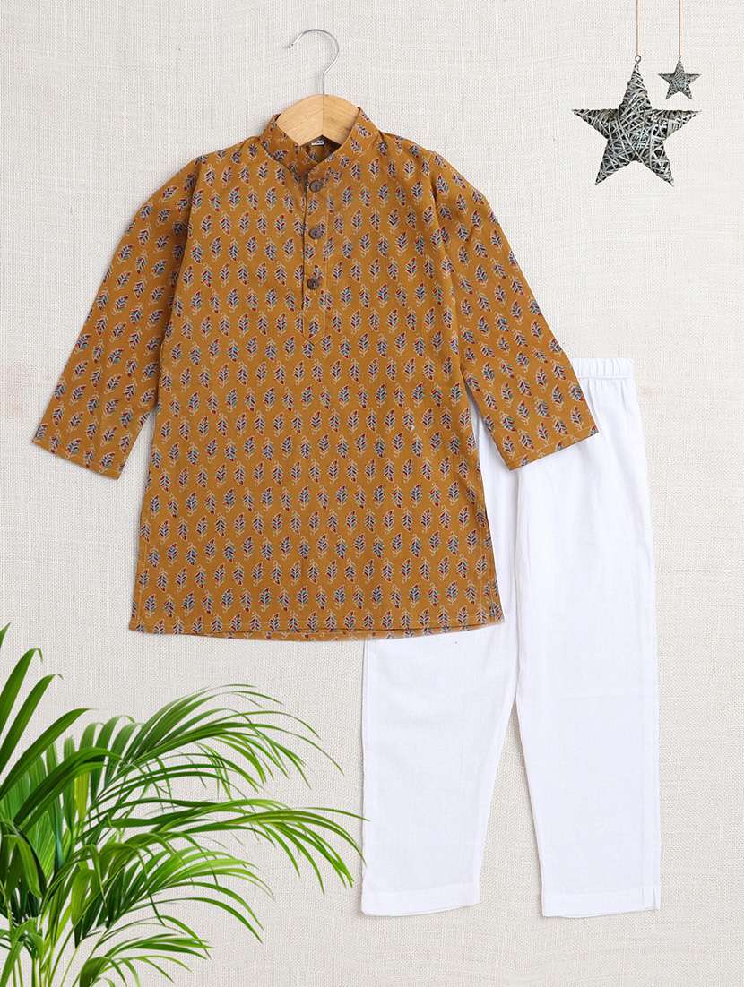 boys printed mandarin neck kurta pyjama set