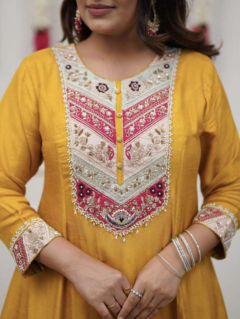 women yellow kurta pant set - 22451484 -  Standard Image - 5