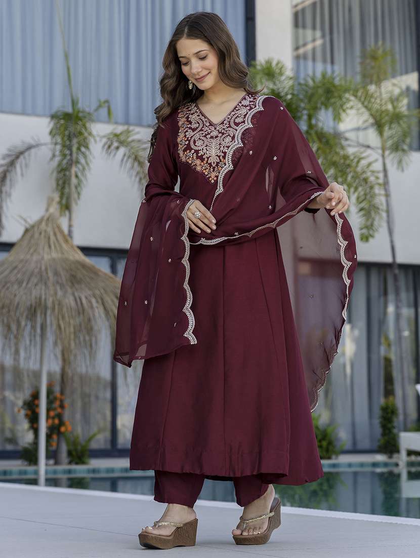 women maroon kurta pant set - 22451488 -  Standard Image - 3