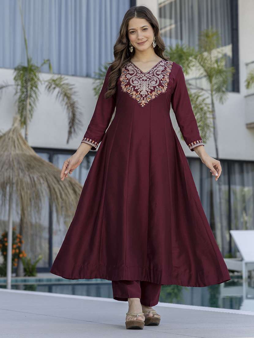women maroon kurta pant set - 22451488 -  Standard Image - 8