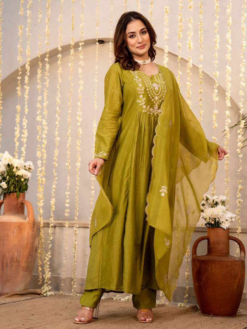 women olive kurta pant set - 22451545 -  Standard Image - 3
