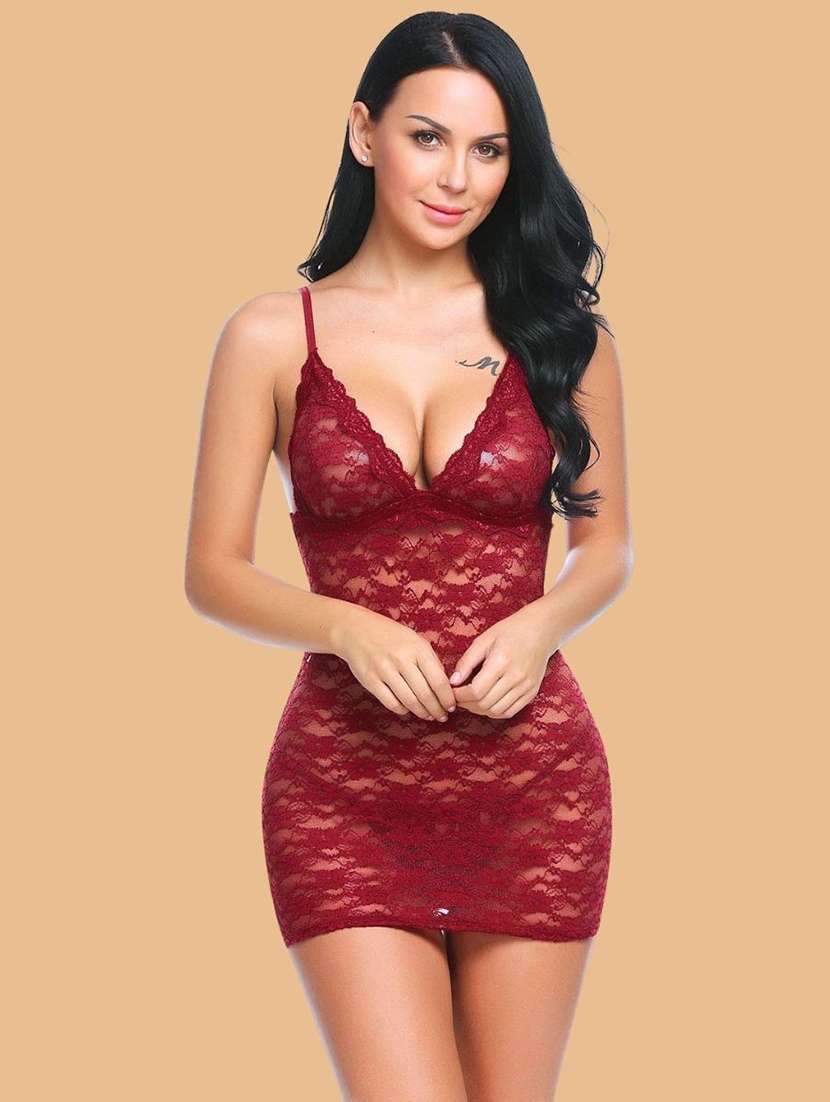 women solid maroon nylon camisole