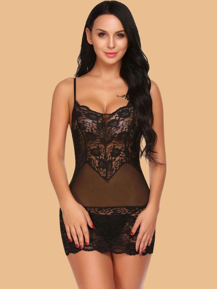 women solid black nylon camisole