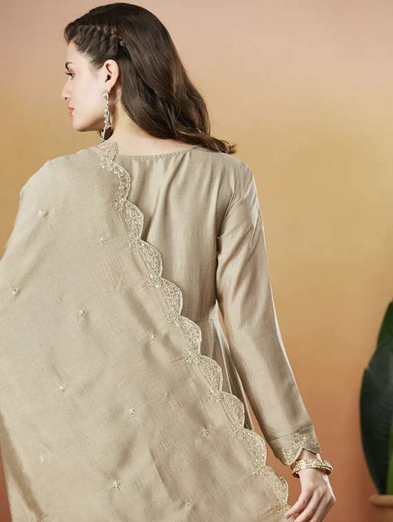 women cream kurta pant set - 22451898 -  Standard Image - 8