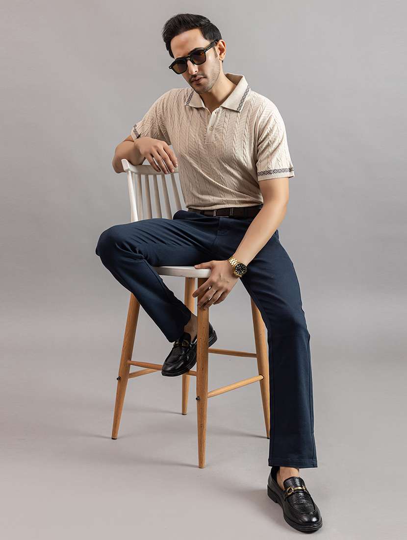 men cream cotton plain t-shirt - 22451974 -  Standard Image - 5