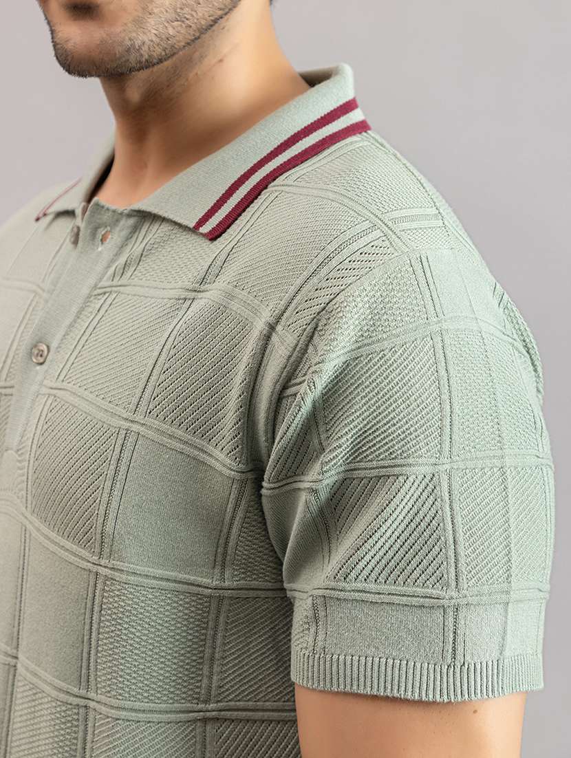 men green cotton plain t-shirt - 22451981 -  Standard Image - 5