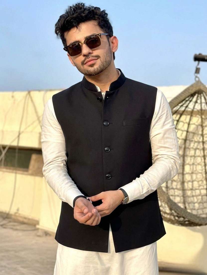 men solid mandarin neck regular fit nehru jacket