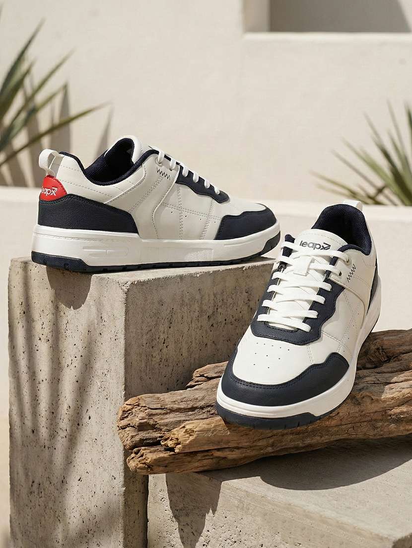 men navy blue lace up sneaker