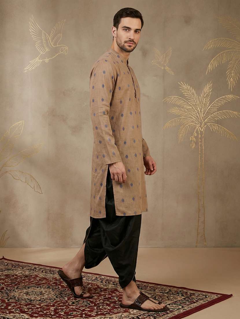 men self design mandarin neck long kurta - 22453032 -  Standard Image - 3