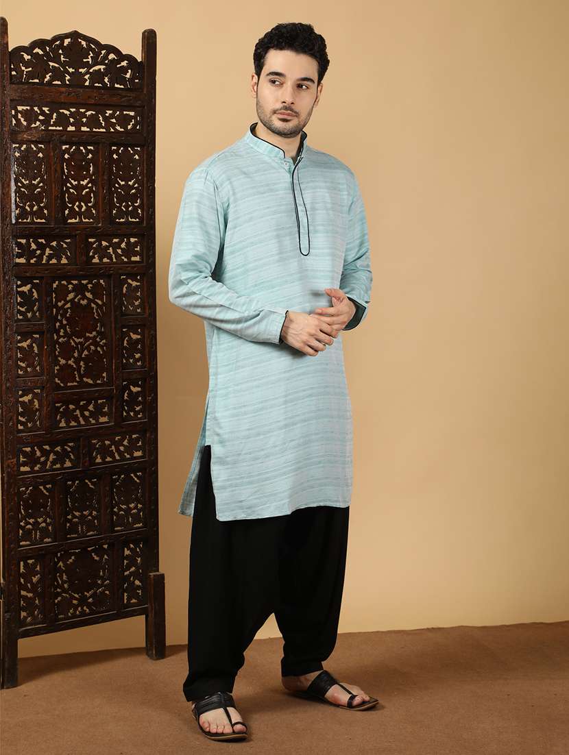 men self design mandarin neck long kurta - 22453156 -  Standard Image - 3