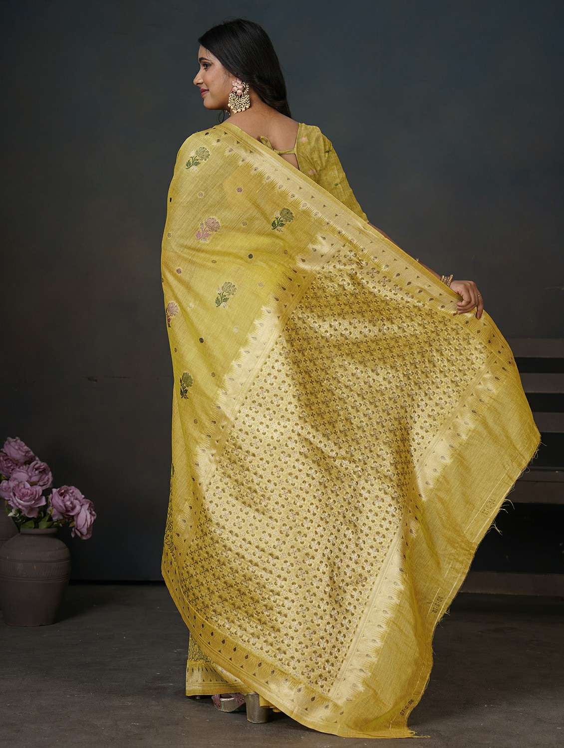 Women Self Design Banarasi Saree With Blouse - 22453679 -  Standard Image - 3