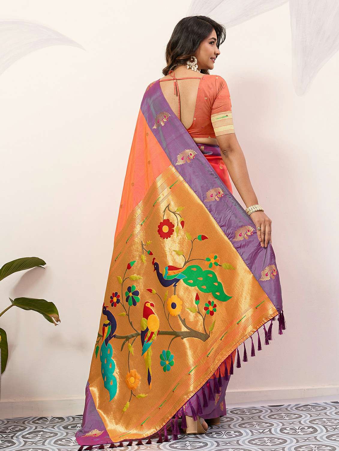 women self design paithani saree with blouse - 22453685 -  Standard Image - 3