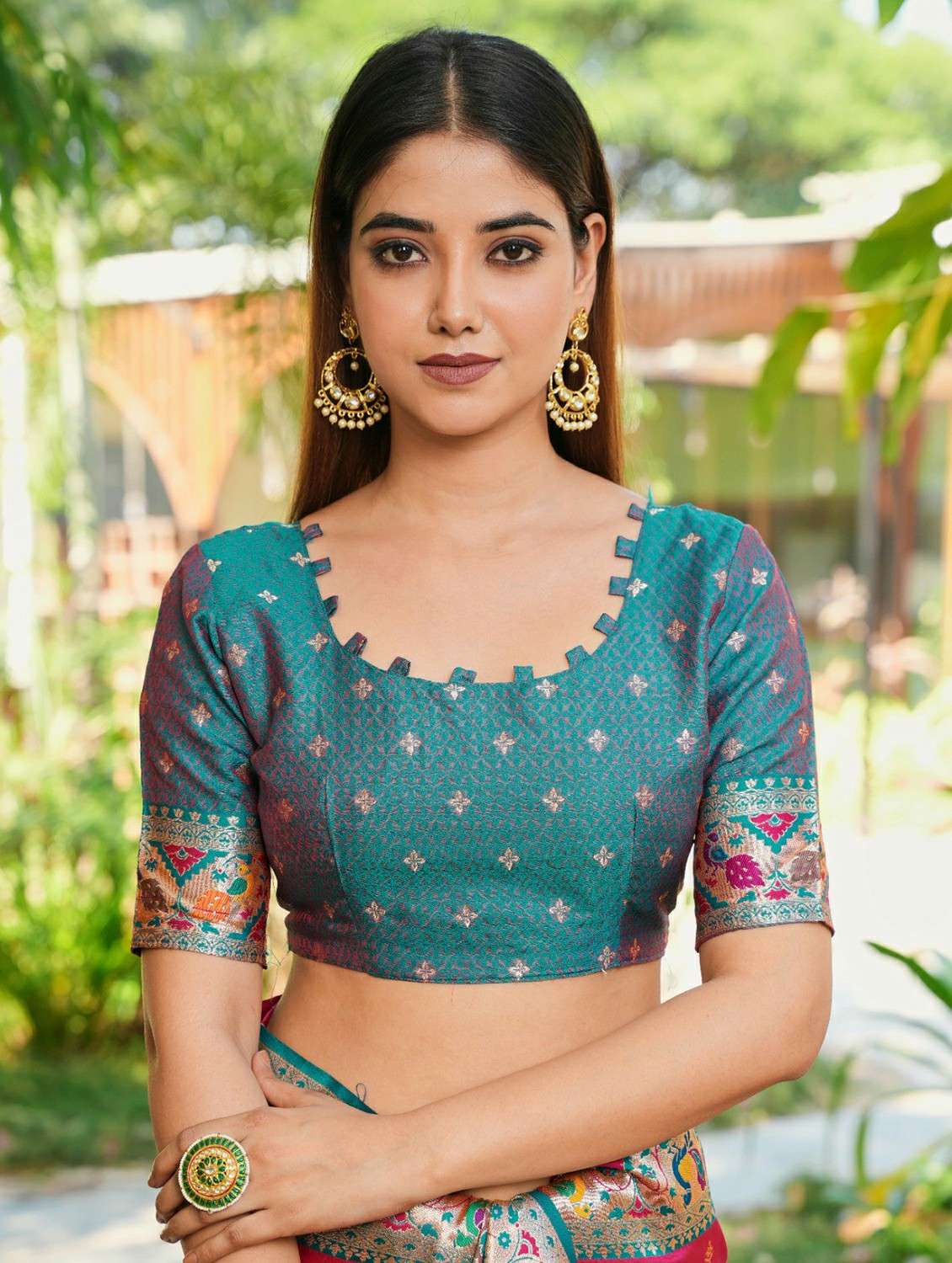 women self design paithani saree with blouse - 22453701 -  Standard Image - 5