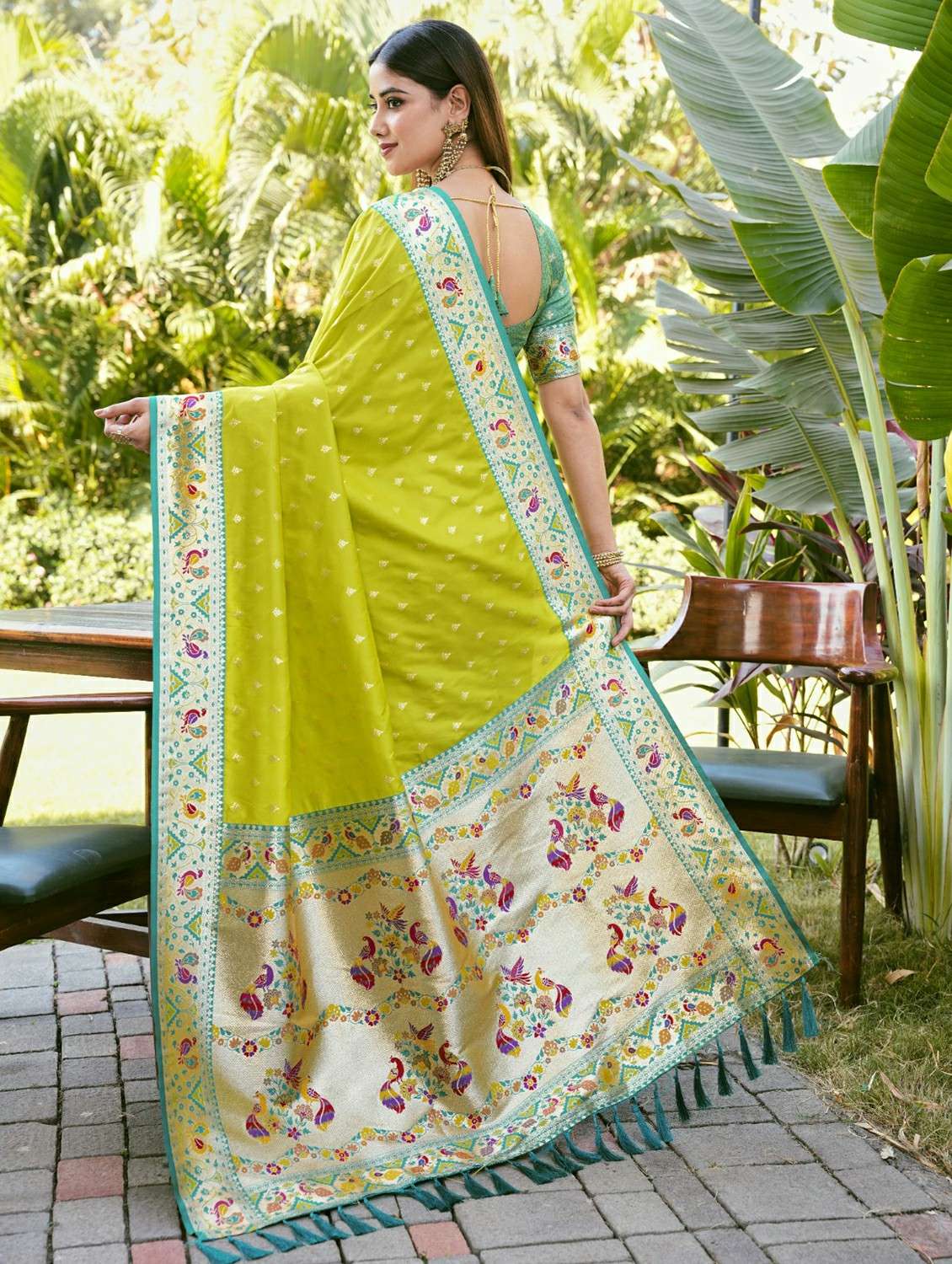 women self design paithani saree with blouse - 22453705 -  Standard Image - 3