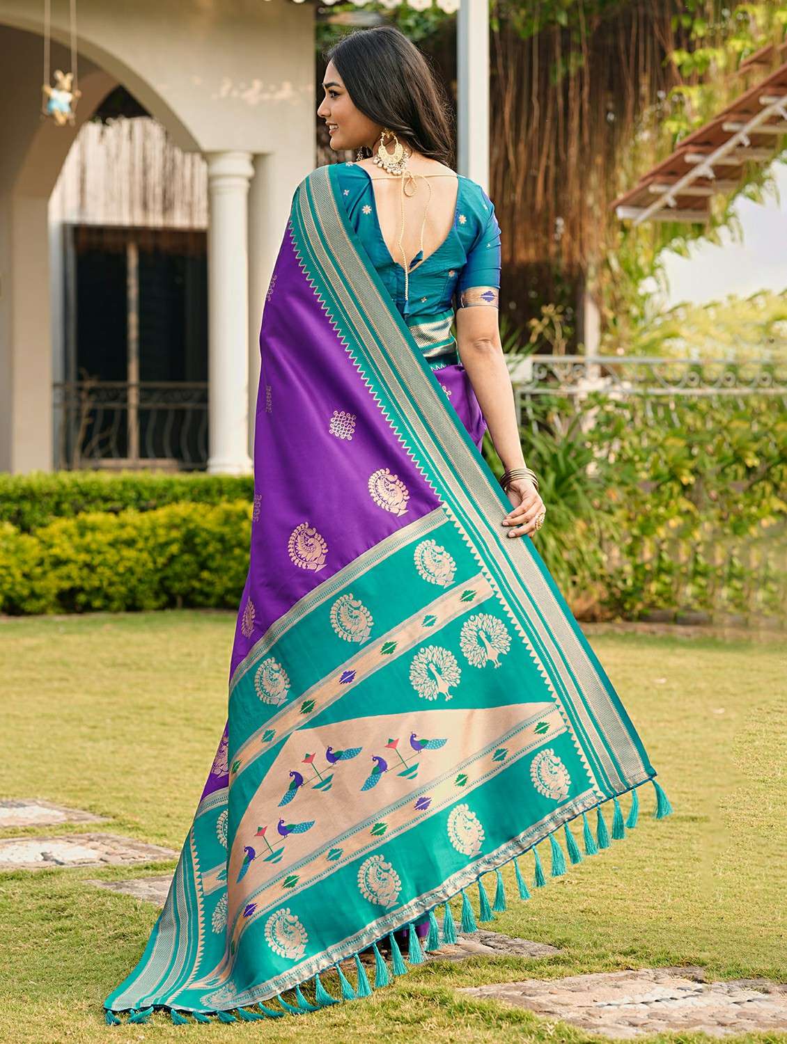 women self design paithani saree with blouse - 22453723 -  Standard Image - 3
