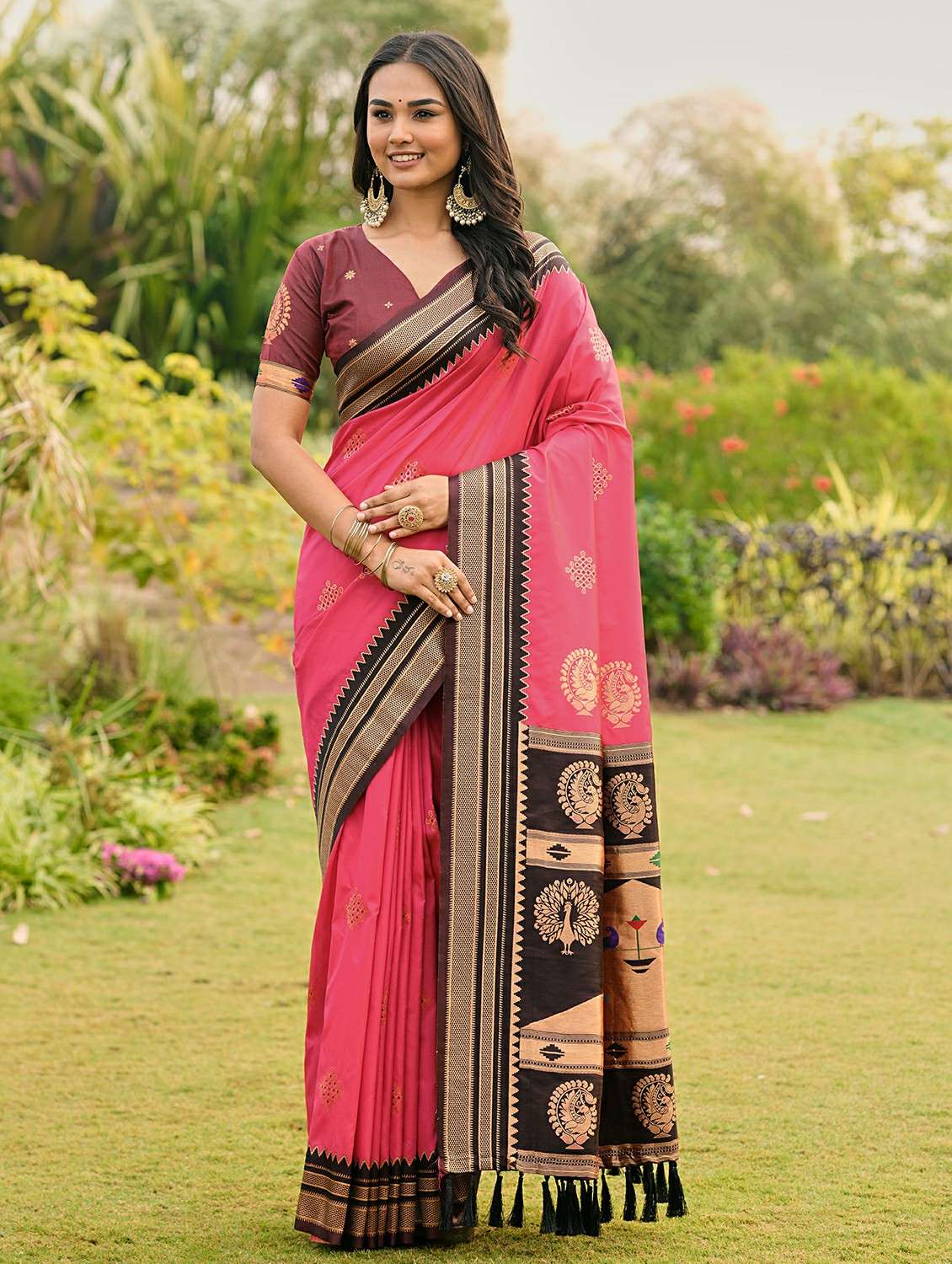 women self design paithani saree with blouse