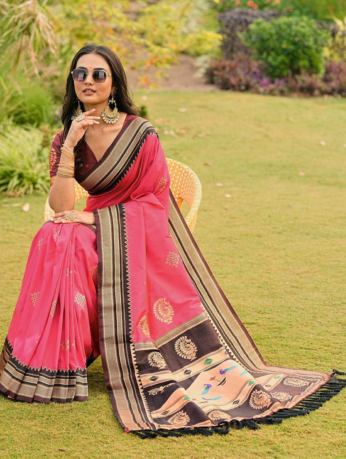 women self design paithani saree with blouse - 22453724 -  Standard Image - 5