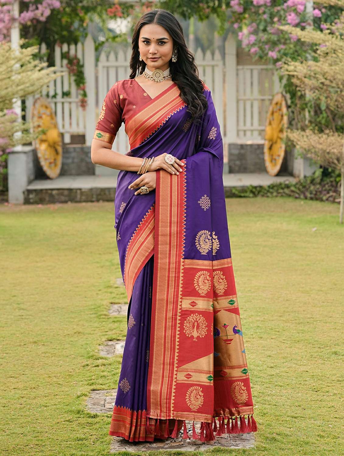 women self design paithani saree with blouse