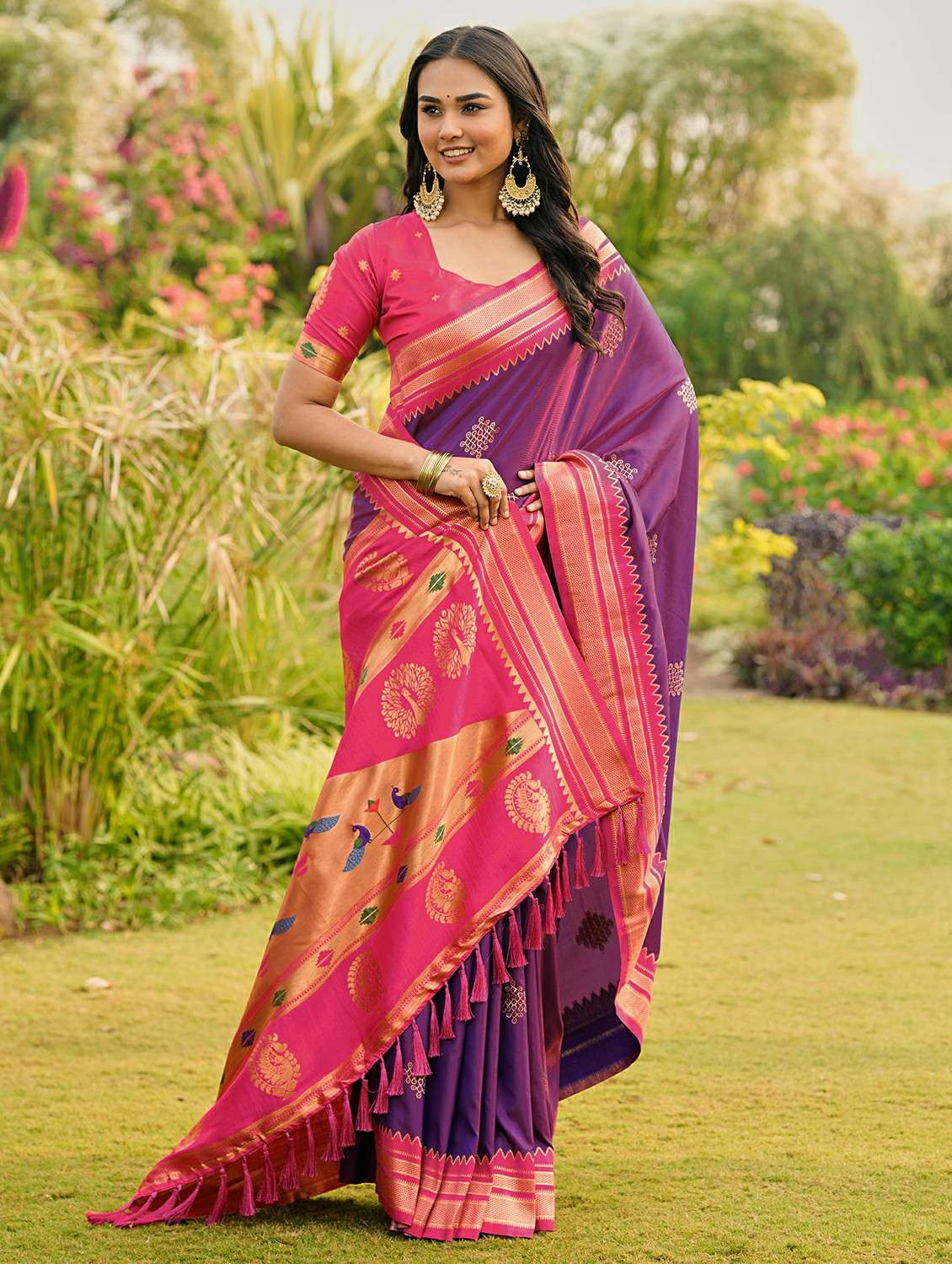 Women Self Design Paithani Saree With Blouse - 22453726 -  Standard Image - 5