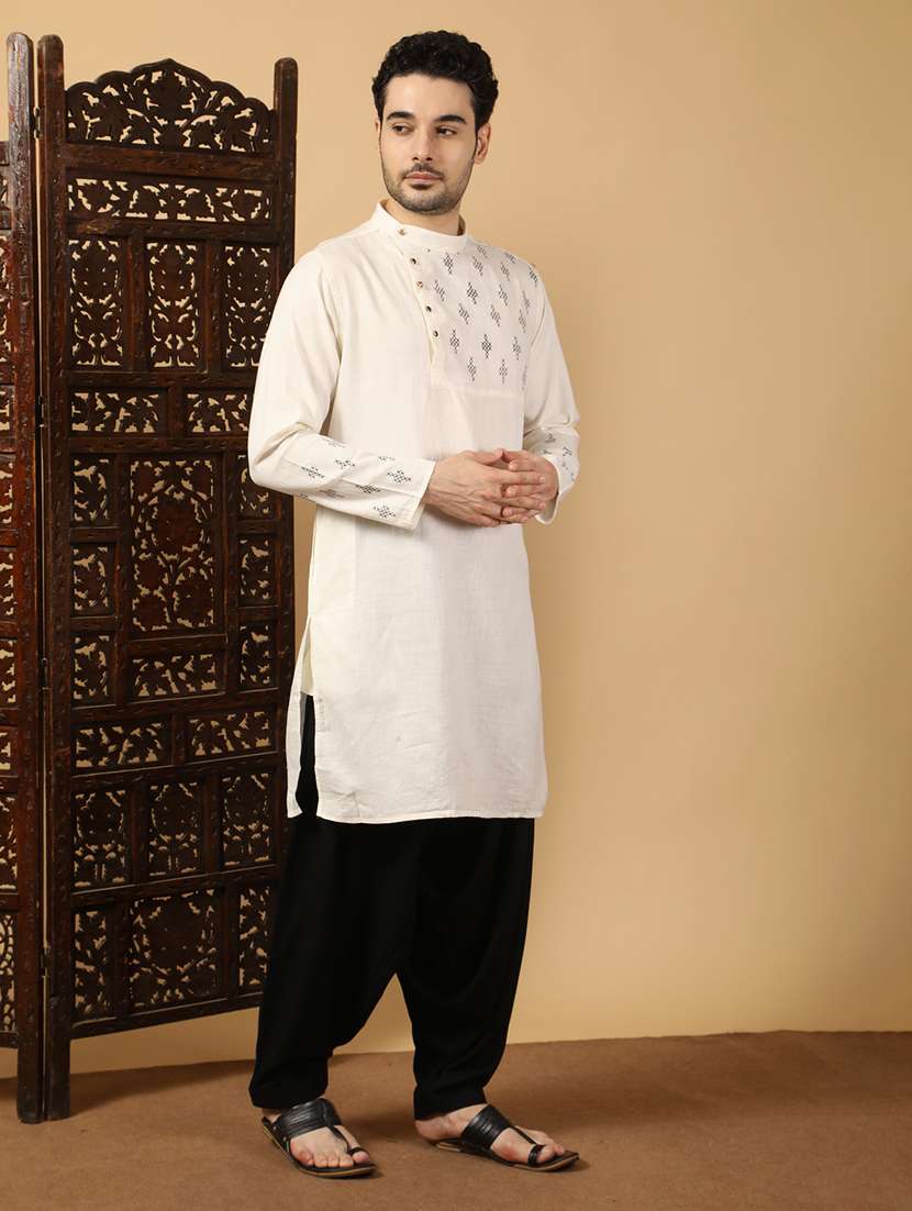 men embroidered mandarin neck long kurta  - 22453731 -  Standard Image - 3
