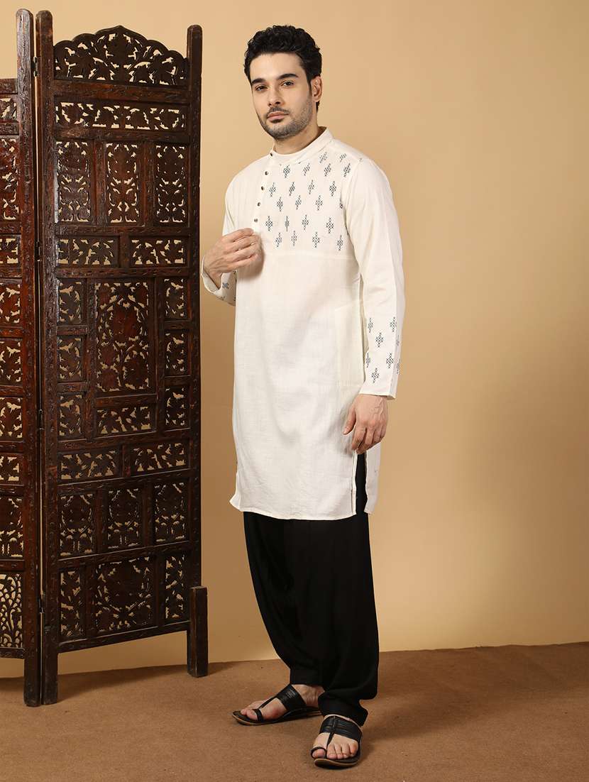men embroidered mandarin neck long kurta  - 22453731 -  Standard Image - 5