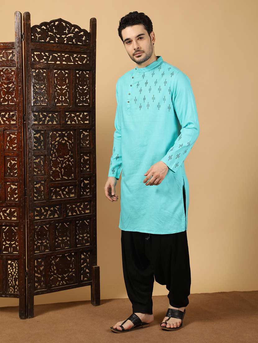 Men Embroidered Mandarin Neck Long Kurta - 22453733 -  Standard Image - 5
