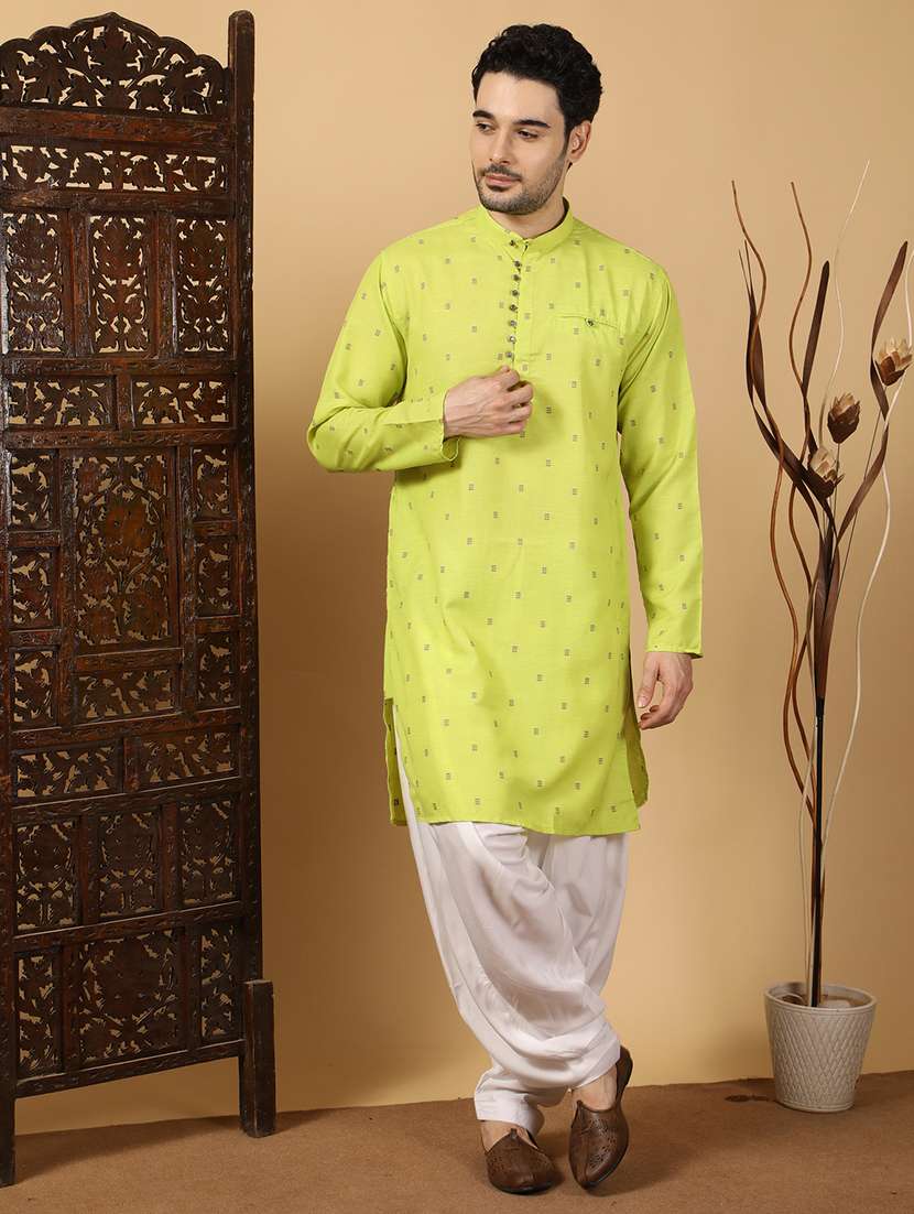 men self design mandarin neck long kurta 