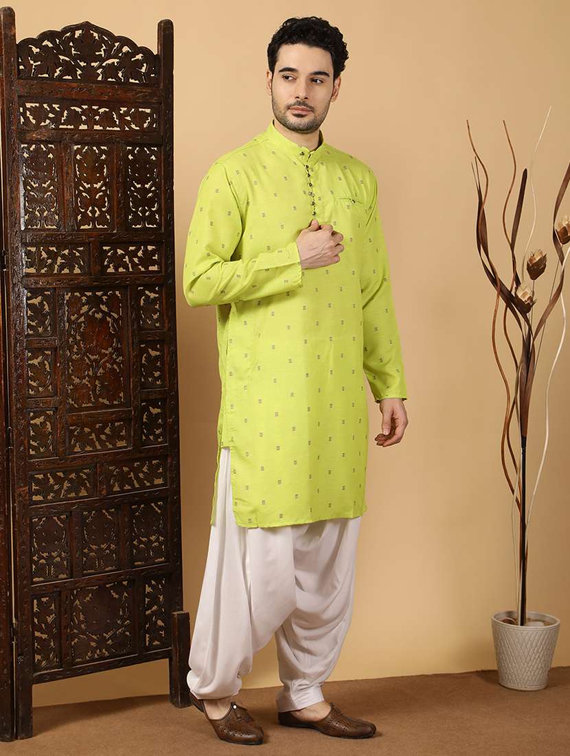 men self design mandarin neck long kurta  - 22453826 -  Standard Image - 3