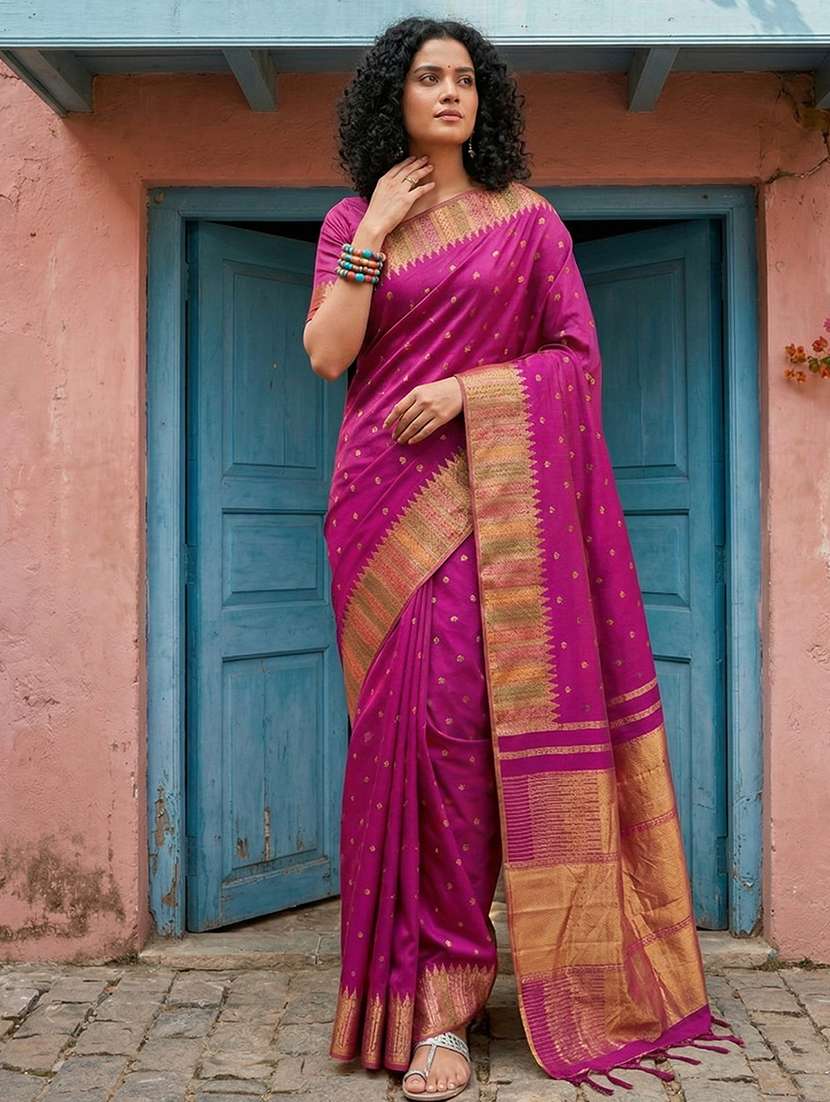 women self design banarasi saree with blouse