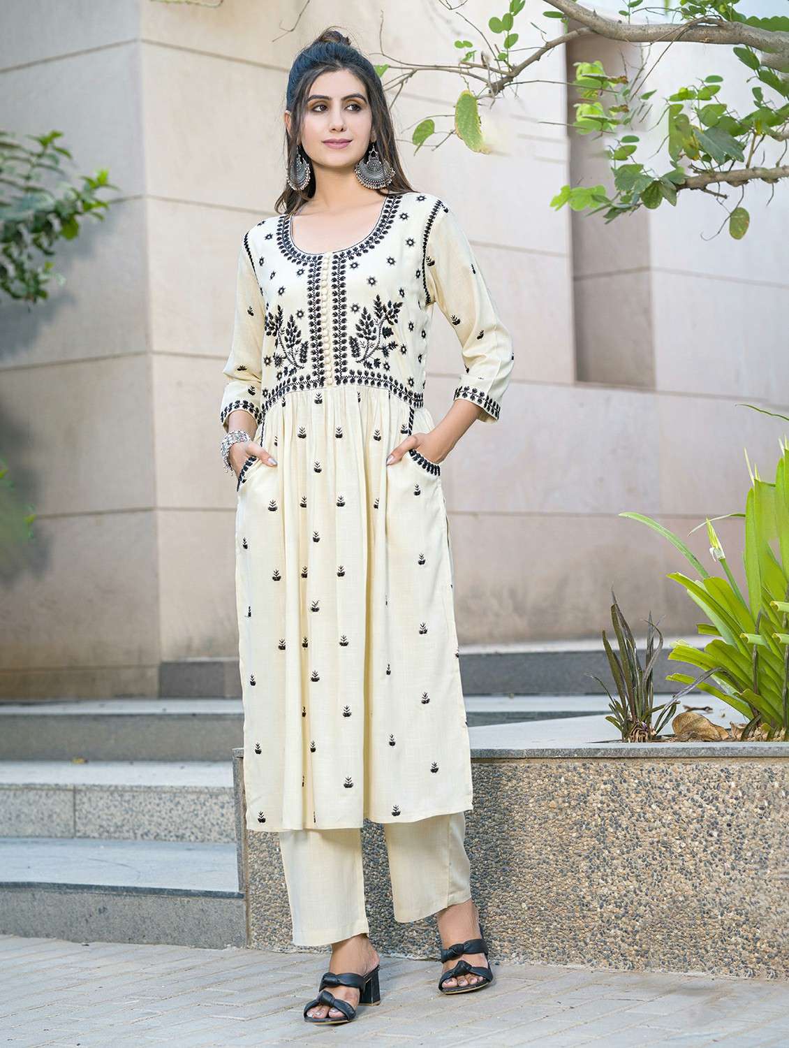 women beige beige kurta pant set