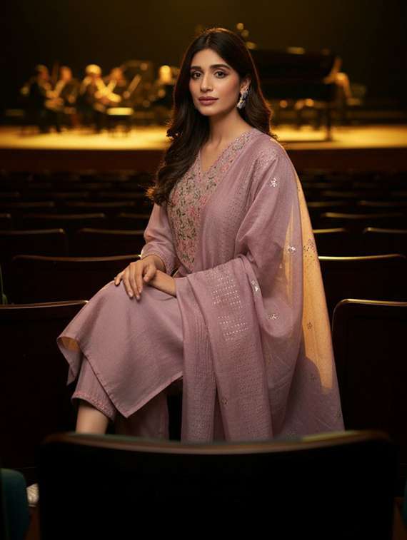 women mauve suit set - 22454014 -  Standard Image - 5