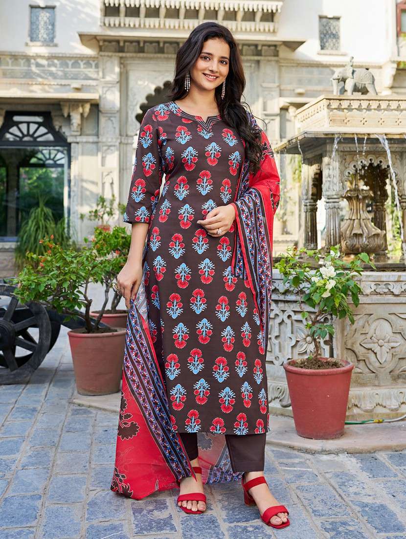 women printed three quarter sleeve kurta pant with dupatta set