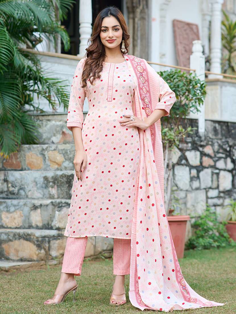 women printed three quarter sleeve kurta pant with dupatta set