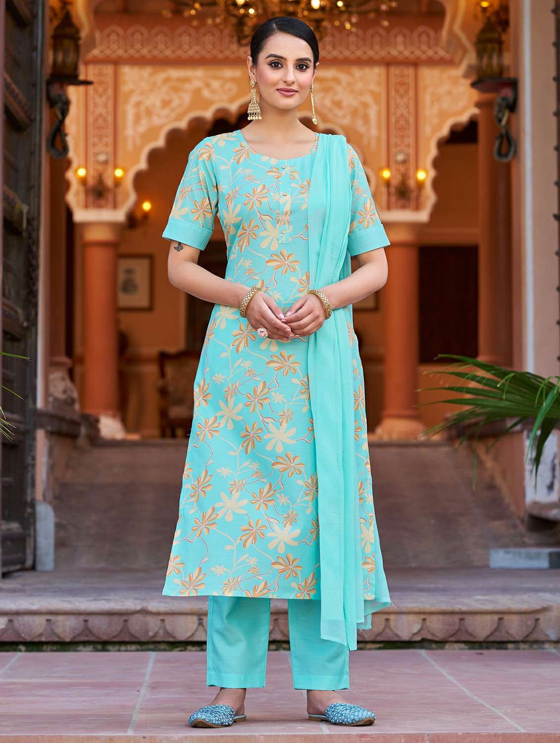 women floral short sleeve kurta pant with dupatta set