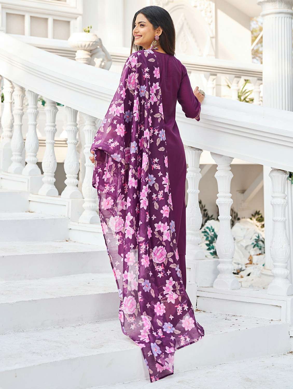 Women Solid Three Quarter Sleeve Kurta Pant With Dupatta Set - 22454445 -  Standard Image - 3