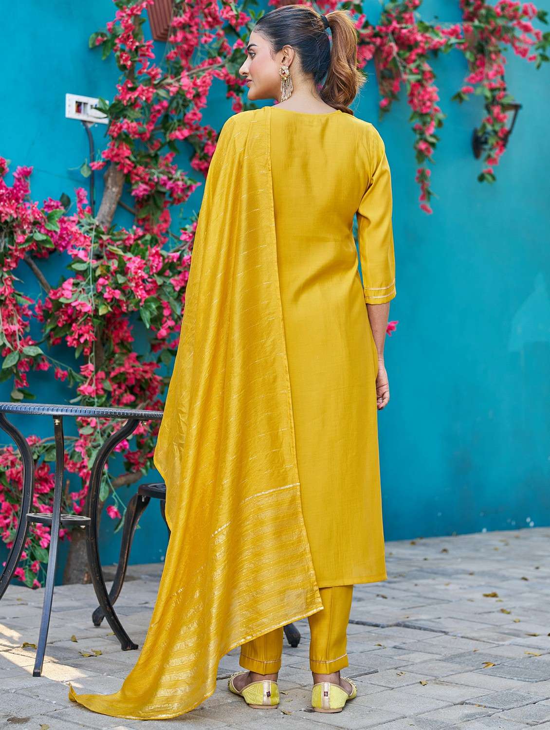 women solid with work three quarter sleeve kurta pant with dupatta set - 22454455 -  Standard Image - 3