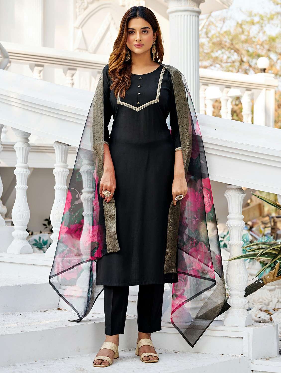 women solid with work three quarter sleeve kurta pant with dupatta set