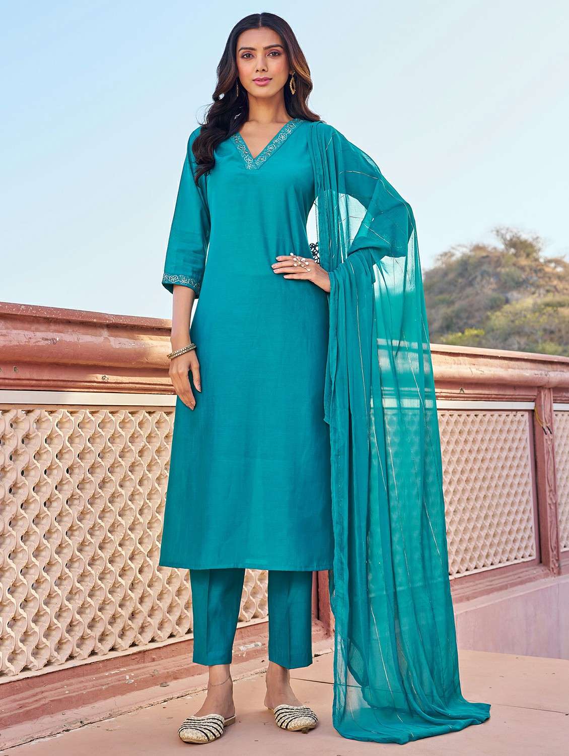 women solid with work three quarter sleeve kurta pant with dupatta set