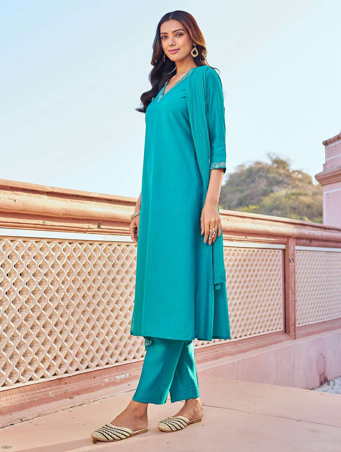 women solid with work three quarter sleeve kurta pant with dupatta set - 22454475 -  Standard Image - 3