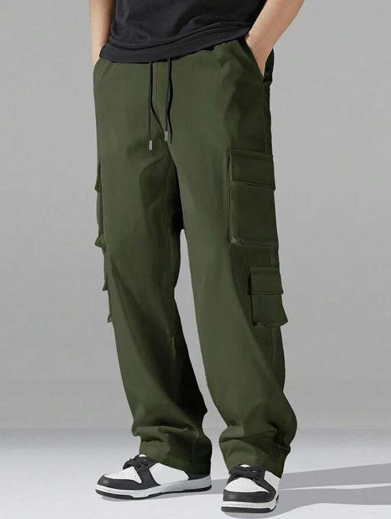 men solid high rise regular fit cargo