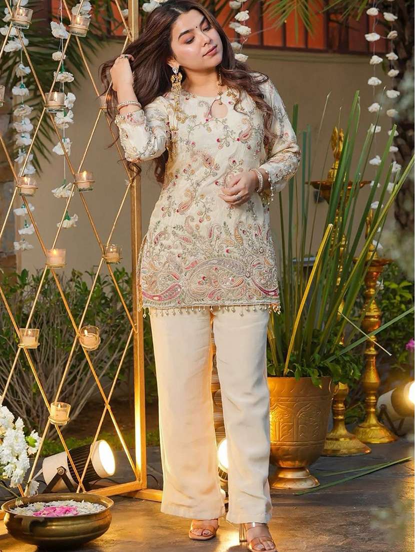 women cream crepe straight kurta - 22455528 -  Standard Image - 3