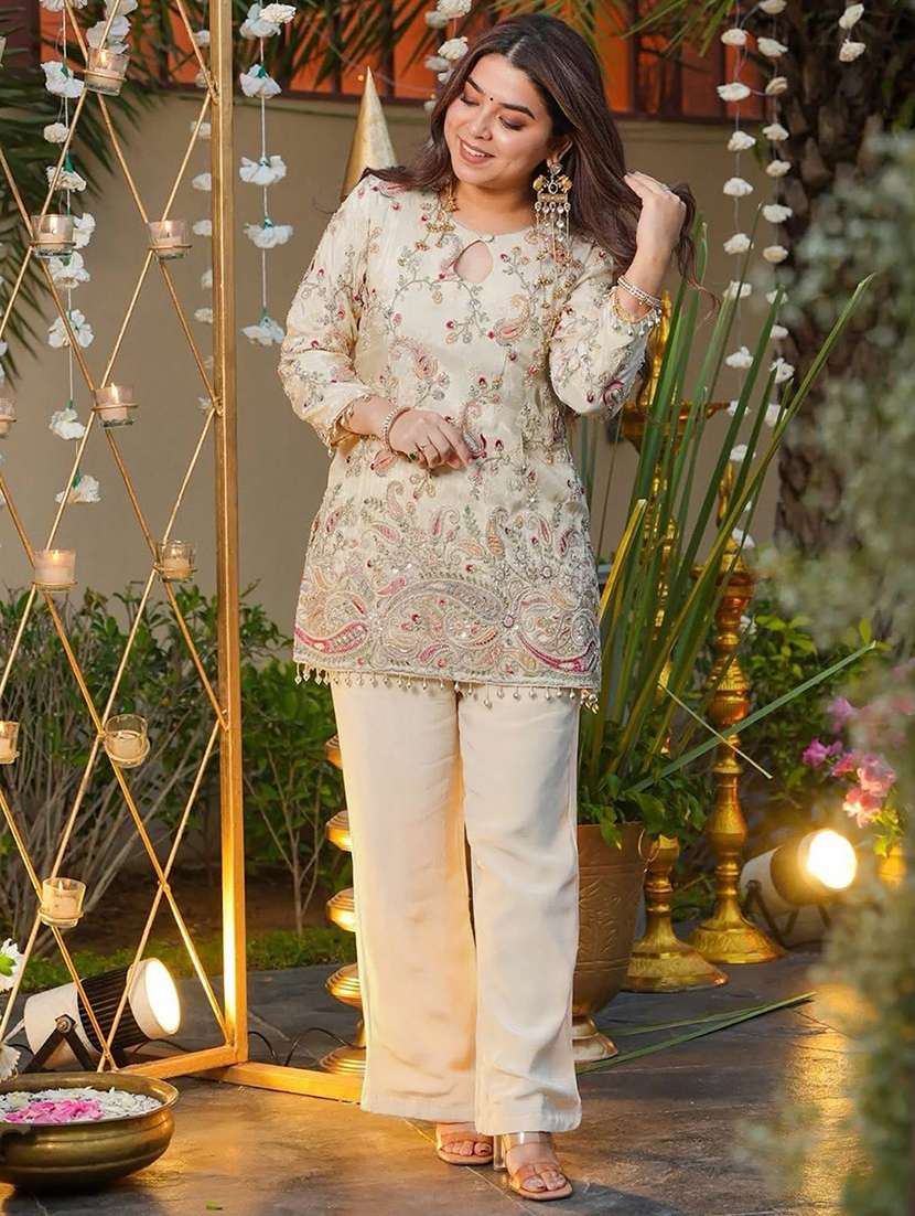 women cream crepe straight kurta - 22455528 -  Standard Image - 5