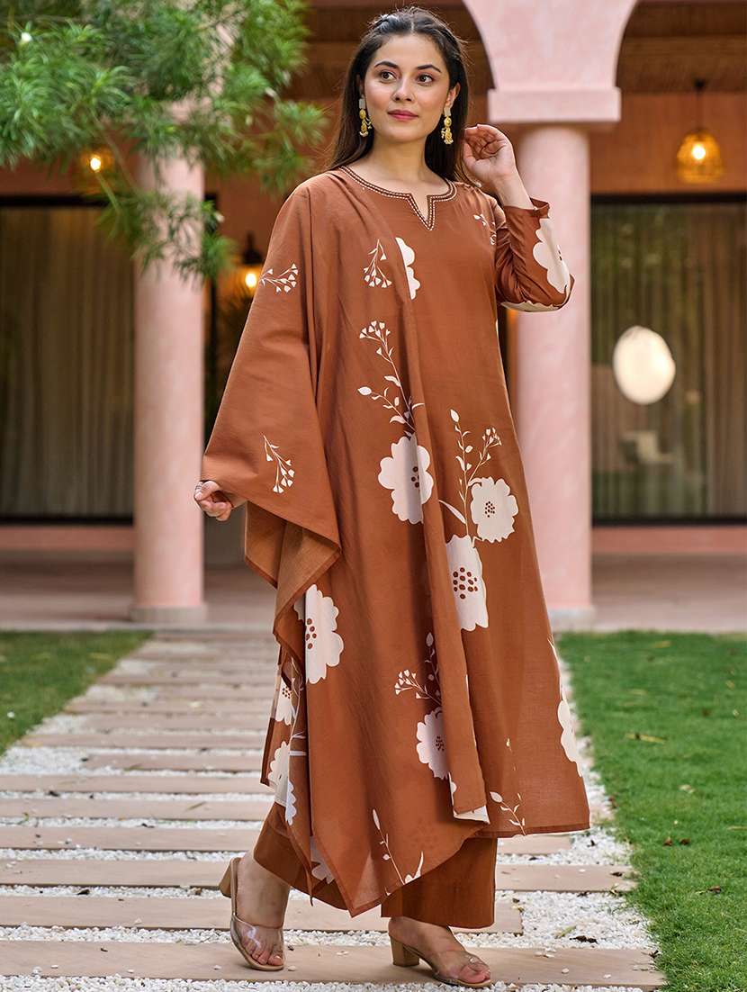 women brown silk blend straight kurta - 22455531 -  Standard Image - 3
