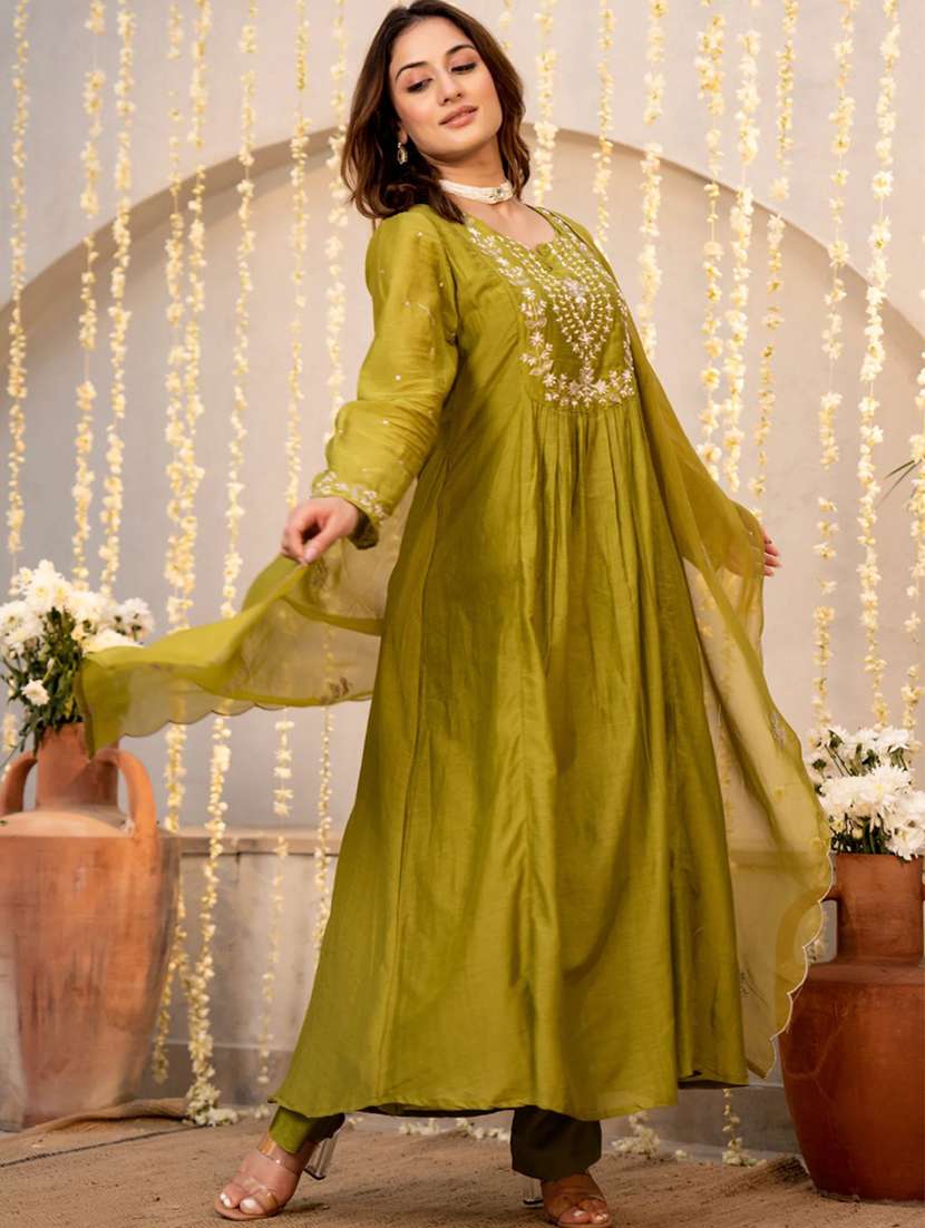 women olive chanderi flared kurta - 22455535 -  Standard Image - 3