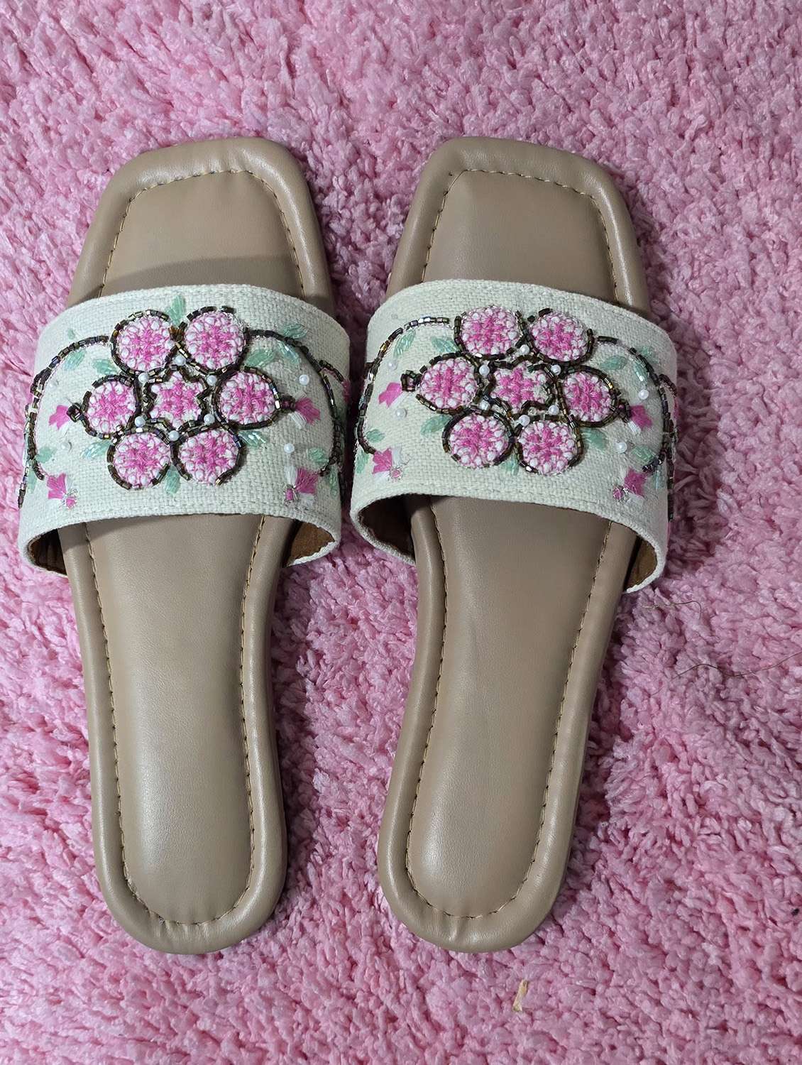 women solid with work slip on flat sandal