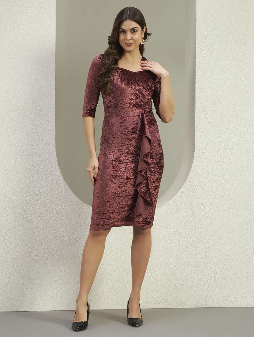 women maroon velvet bodycon dress