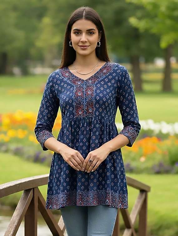 women blue cotton straight kurti